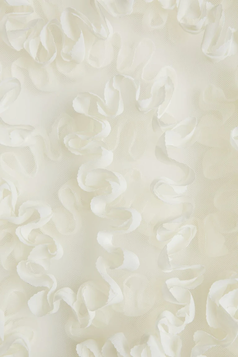 876081144