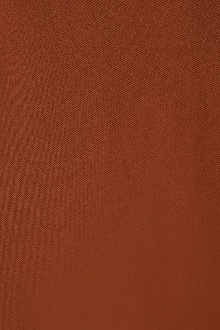 881617160