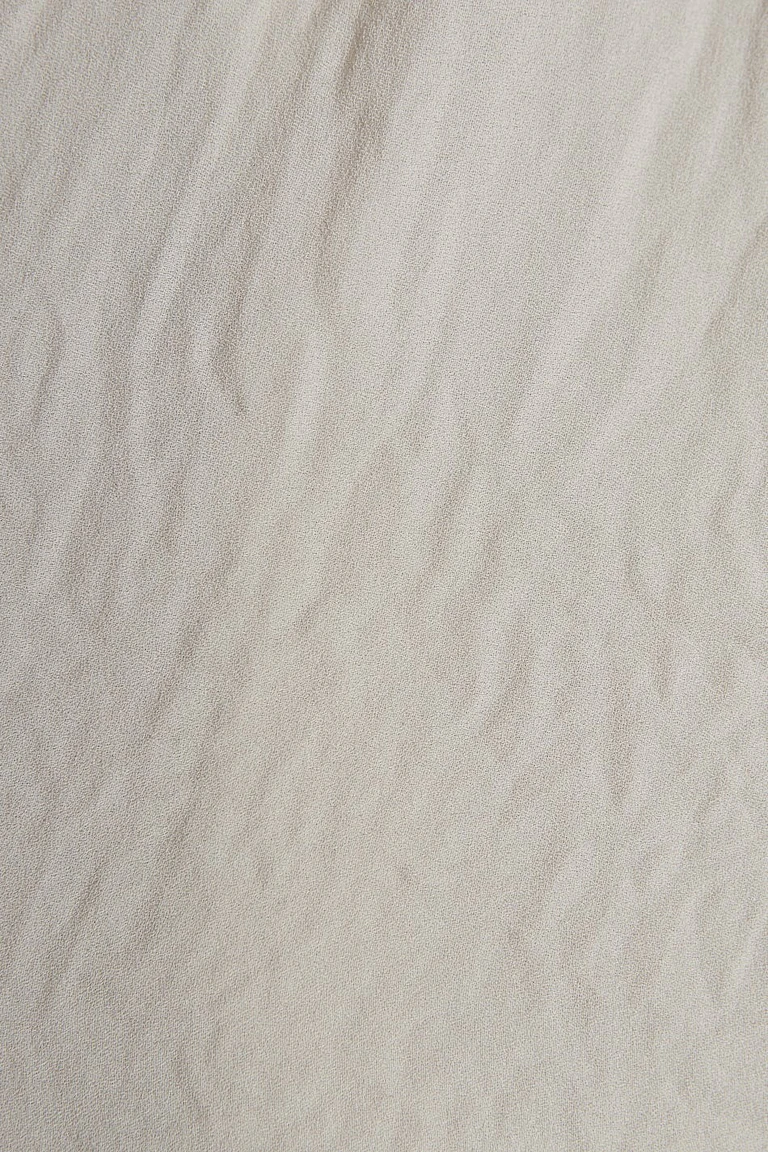885977070
