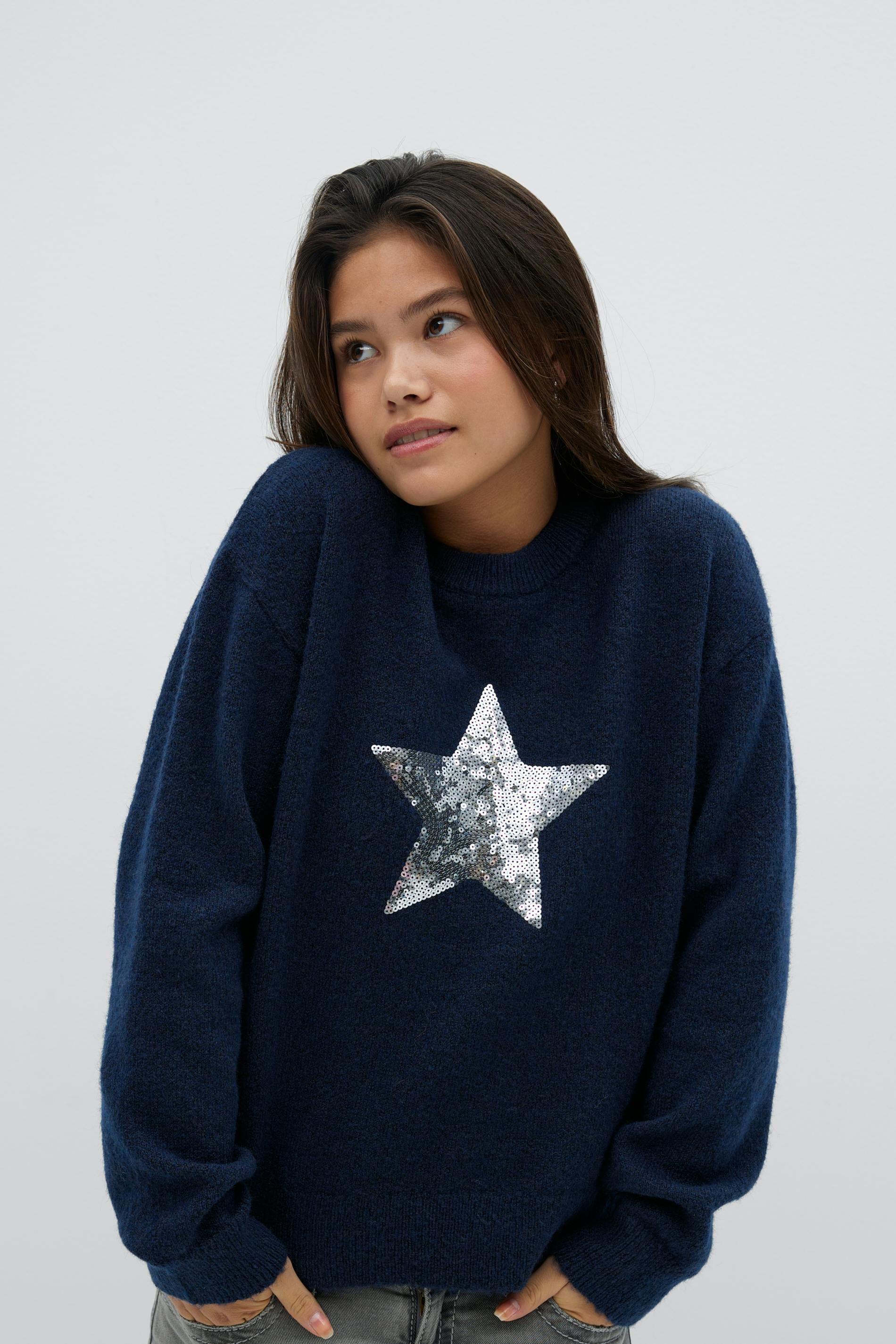 Läs mer om Y knitted star sweater