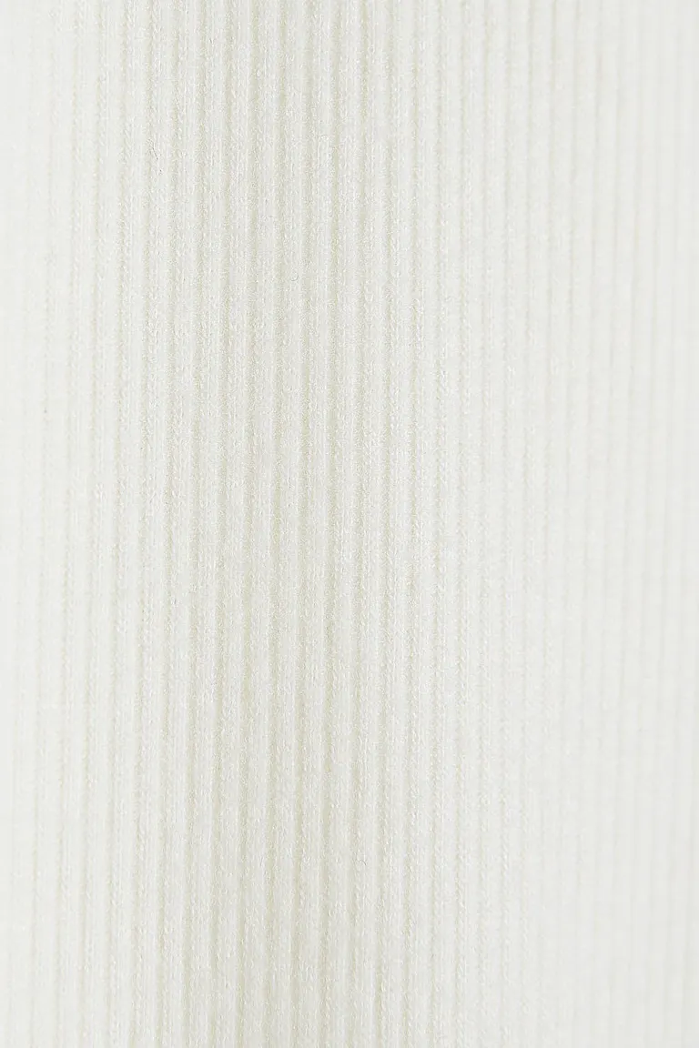 891061062