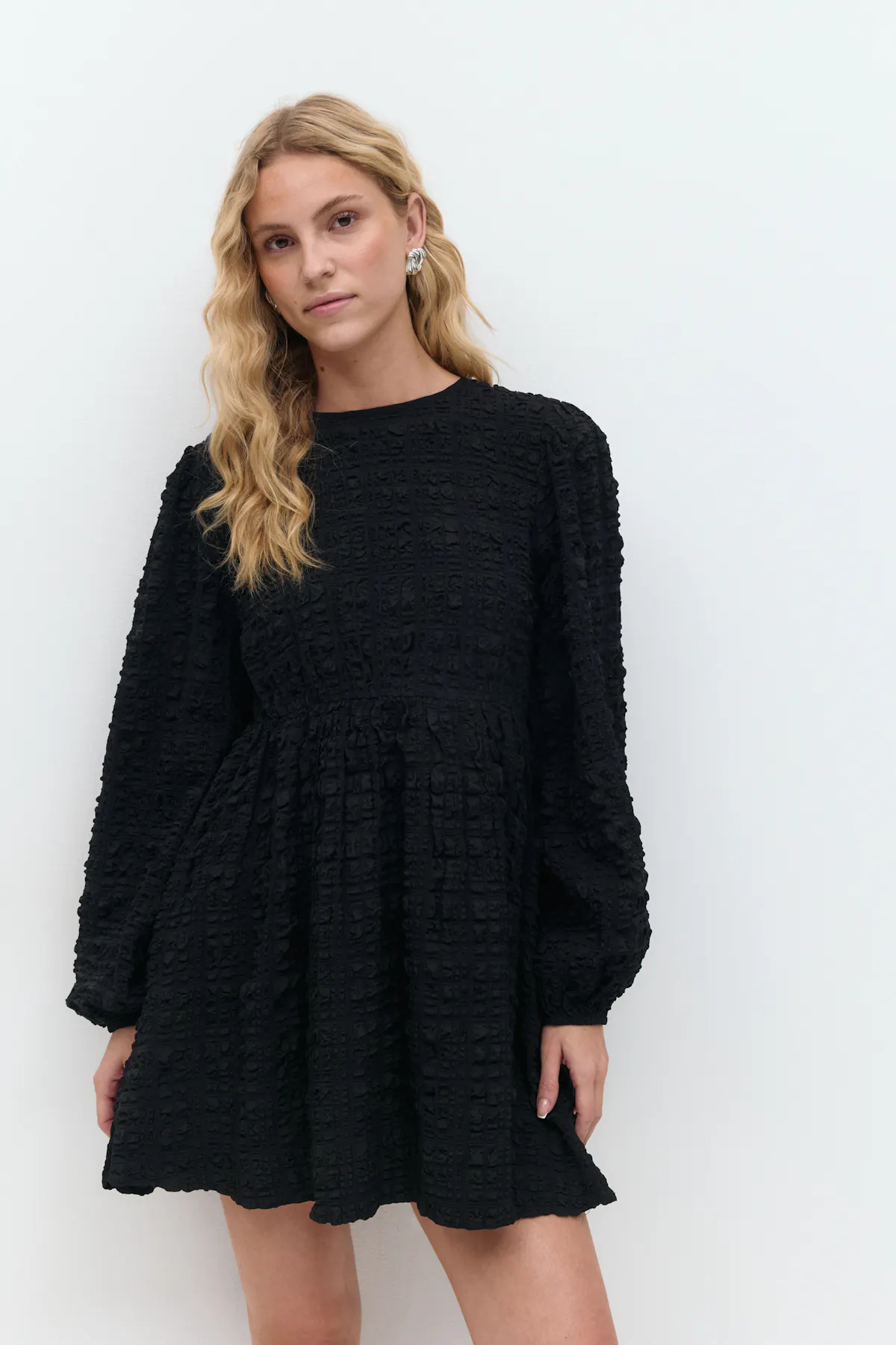 Open back dress - Black - Women - Gina Tricot