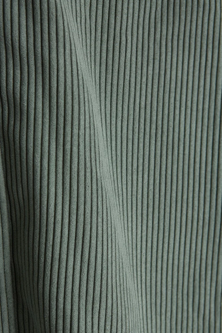 892126046