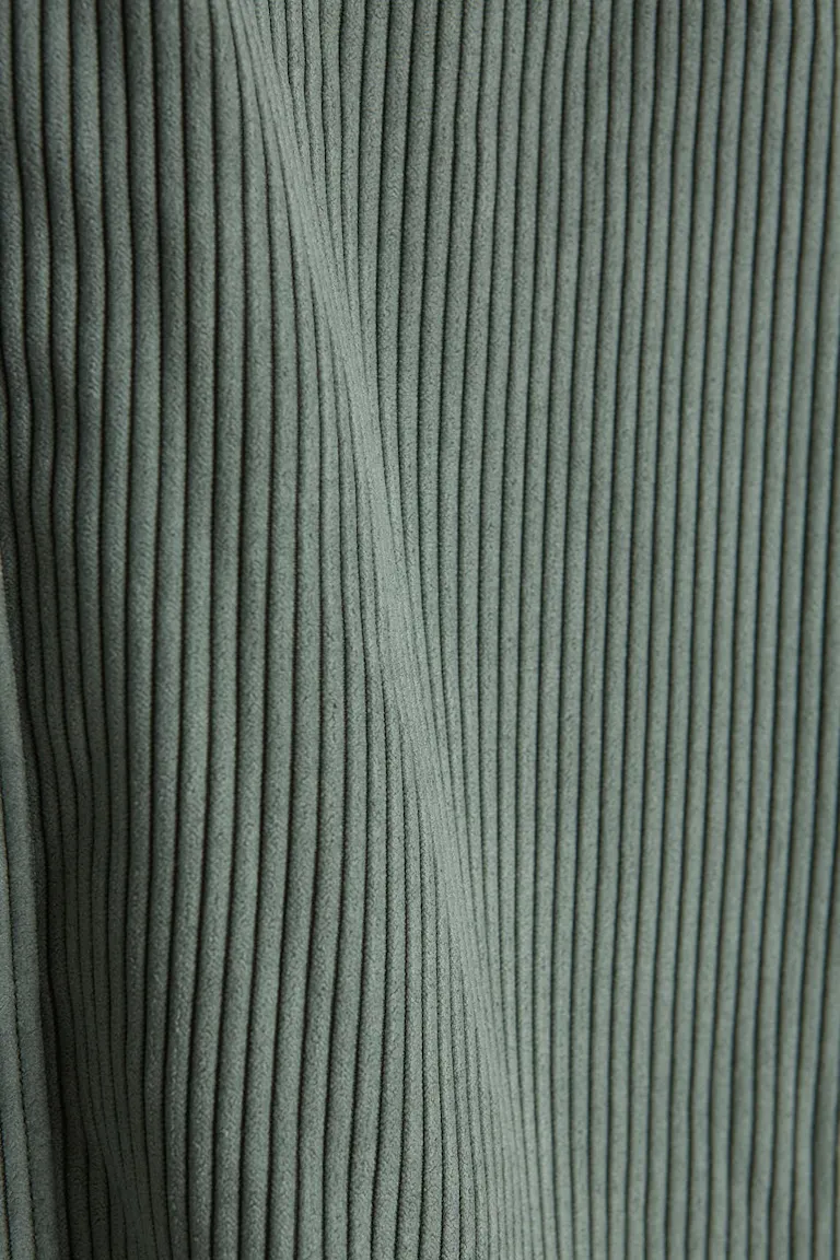892126046