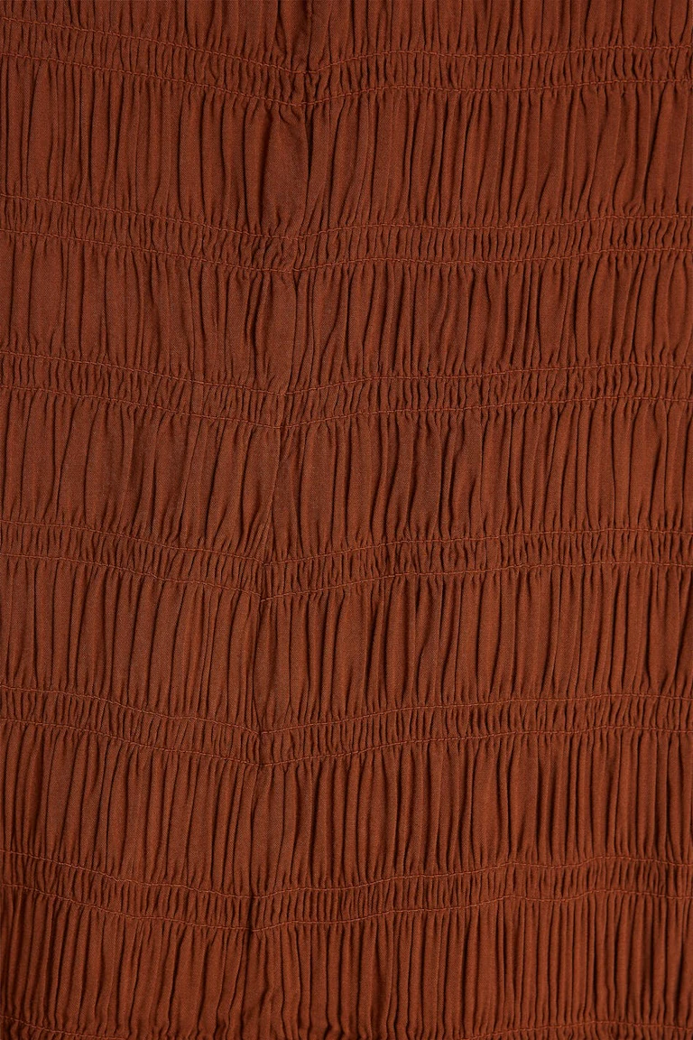 892417018