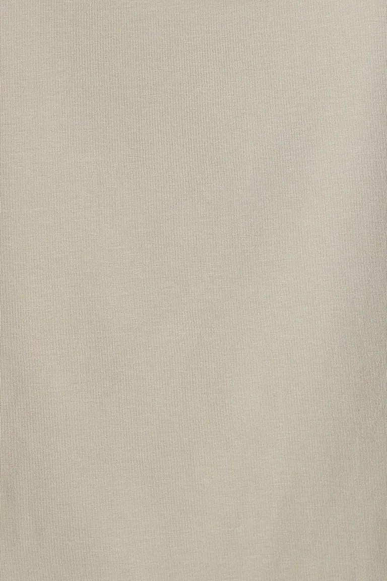 892619133
